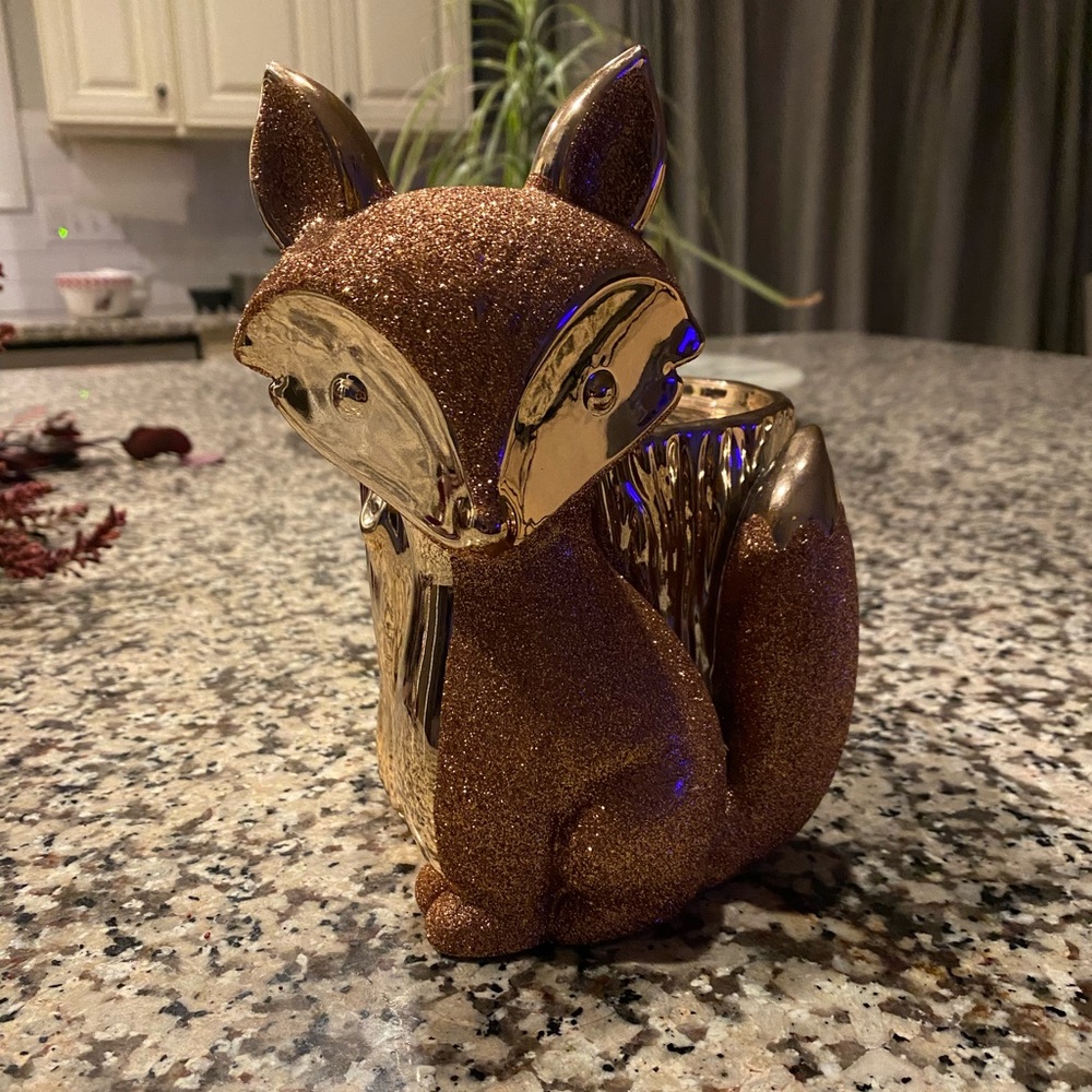 Bath and body works glitter fox candle stand